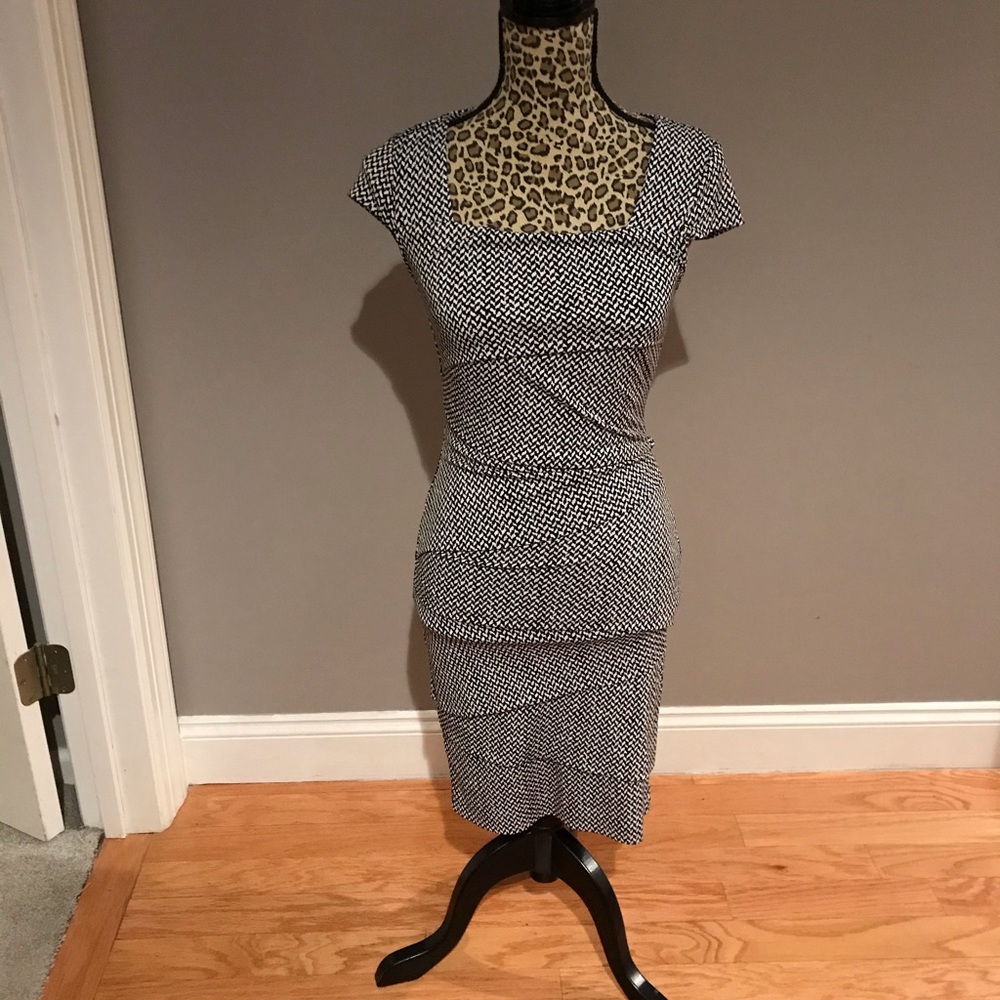 TIERED INSTANTLY SLIMMING DRESS